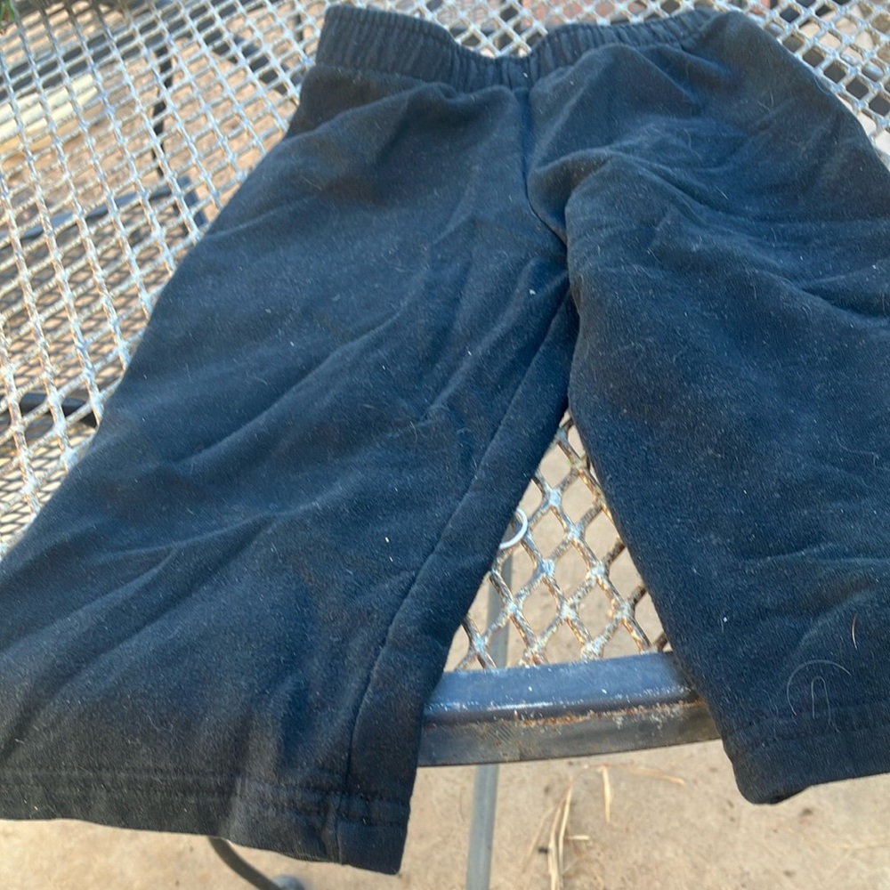 Children’s circo sweats 18 months